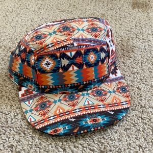 One size fits all. Worn a handful of times. Great condition though!